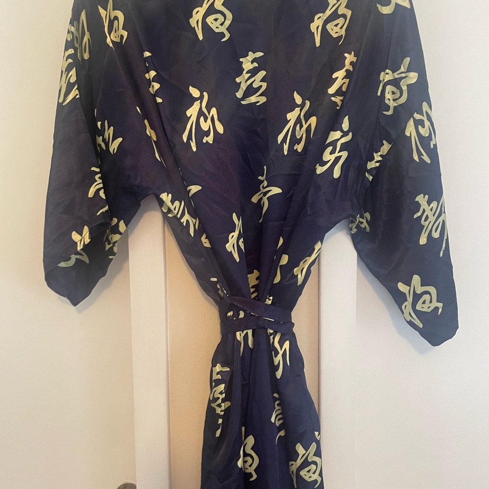 Elegant Navy and Gold Women's Kimono Robe